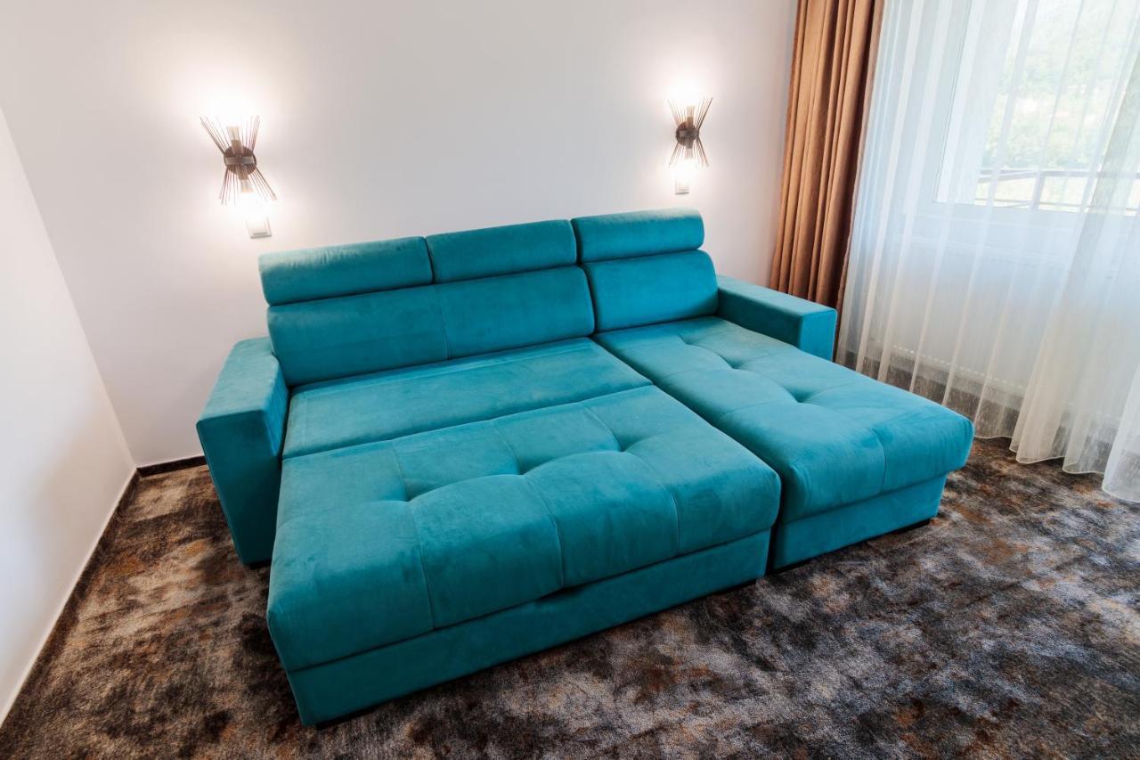 Hotel Orizont Călimăneşti Екстериор снимка