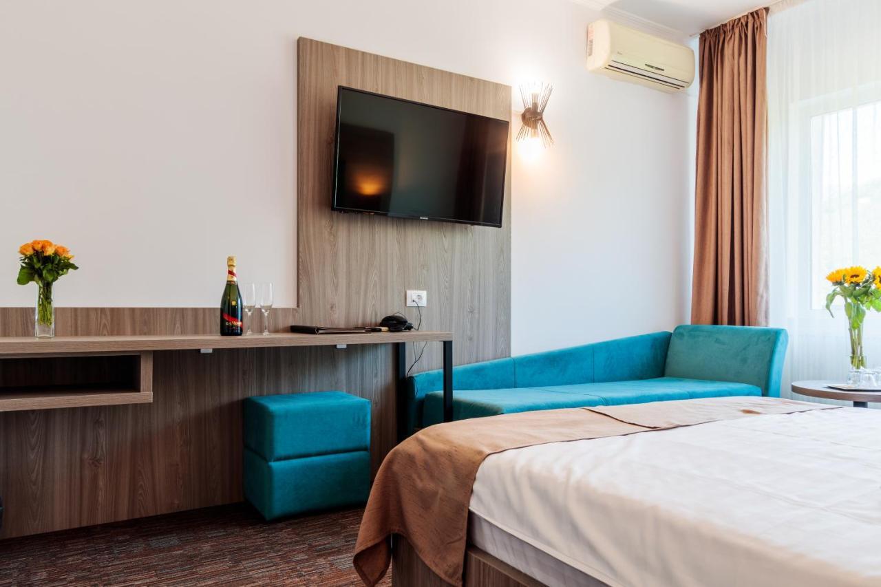 Hotel Orizont Călimăneşti Екстериор снимка