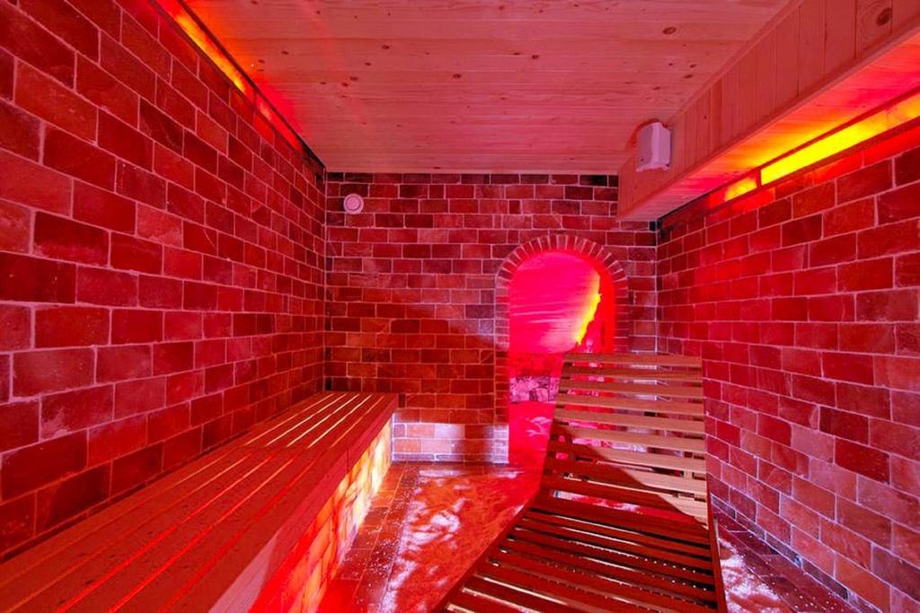 Hotel Orizont Călimăneşti Екстериор снимка