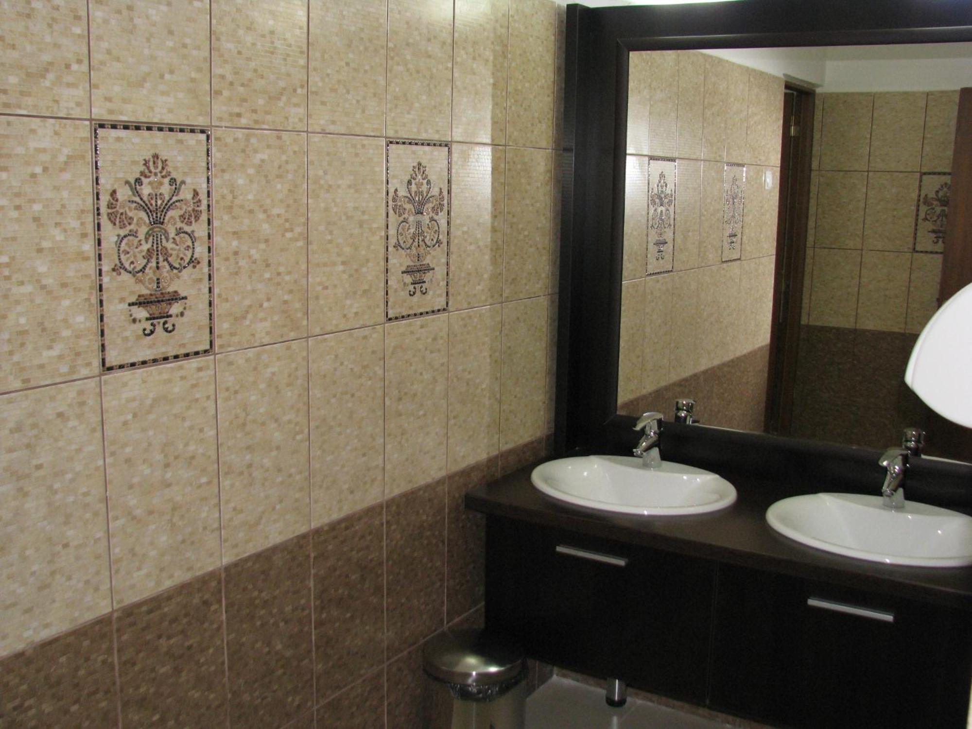 Hotel Orizont Călimăneşti Екстериор снимка