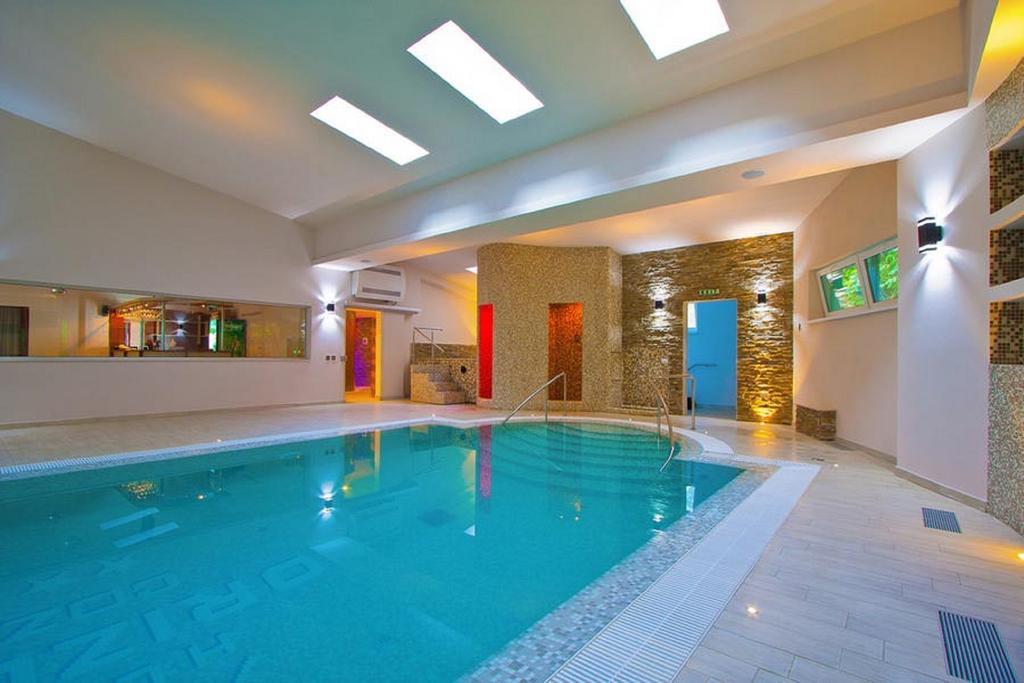 Hotel Orizont Călimăneşti Екстериор снимка