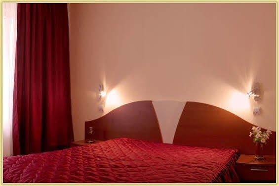 Hotel Orizont Călimăneşti Екстериор снимка