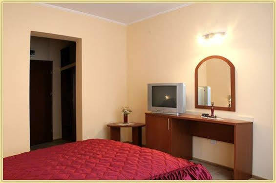 Hotel Orizont Călimăneşti Стая снимка